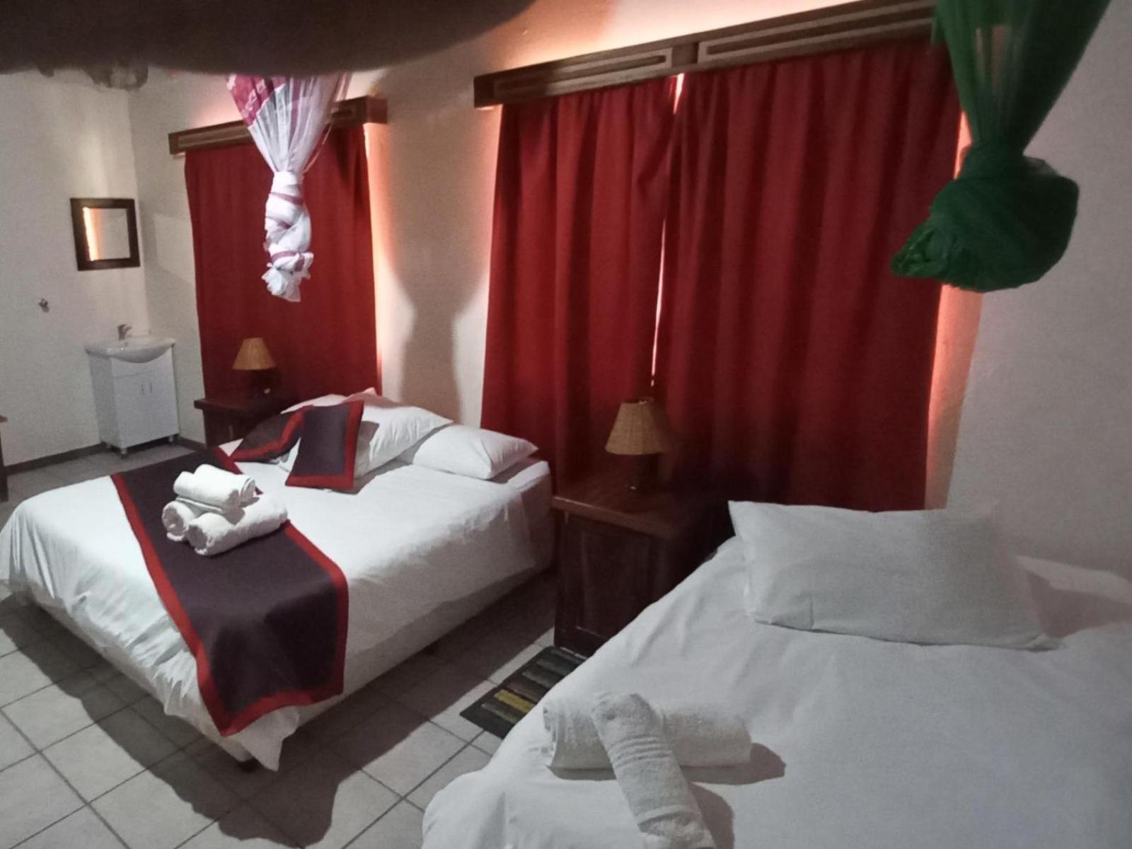 أوتجو Ombinda Country Lodge الغرفة الصورة